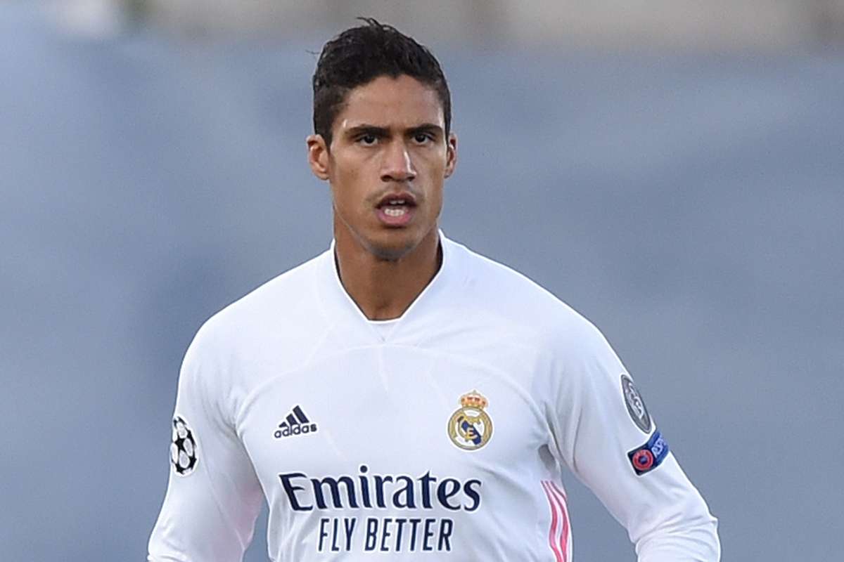 แมนยูเตรียมรุกดึง Raphael Varane เป้าหมายยูเวนตุส | ทีมม้าลายแห่งตูริน