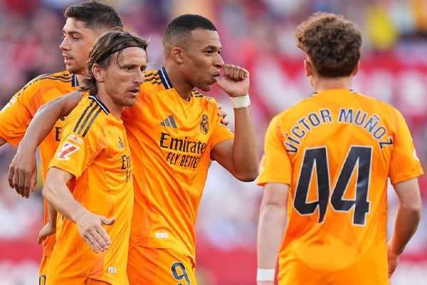 ราชันโล่งสอยเซบีย่า 9 ตัว 2-0