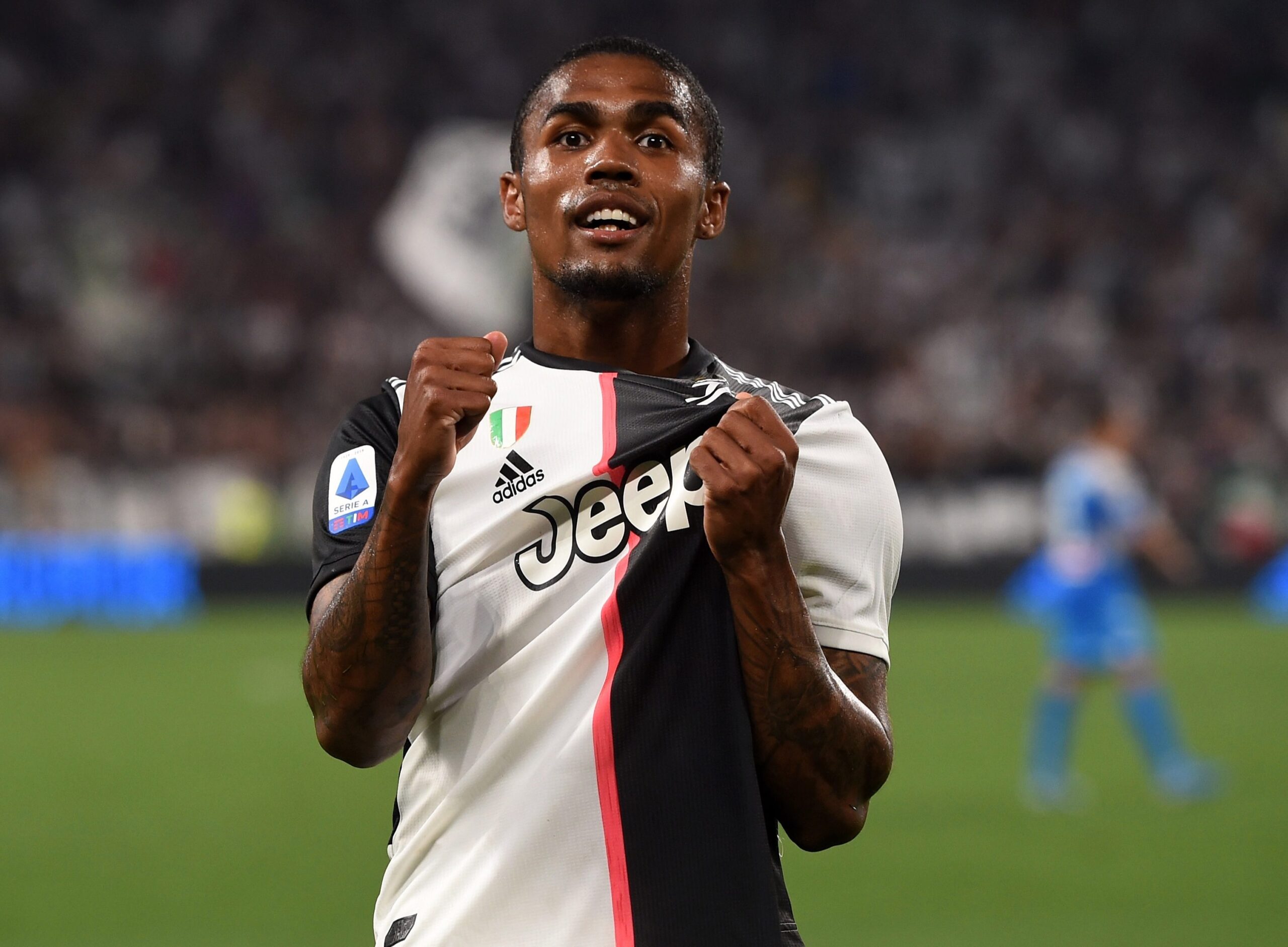 แมนยูให้ความสนใจ Douglas Costa ปีกม้าลาย